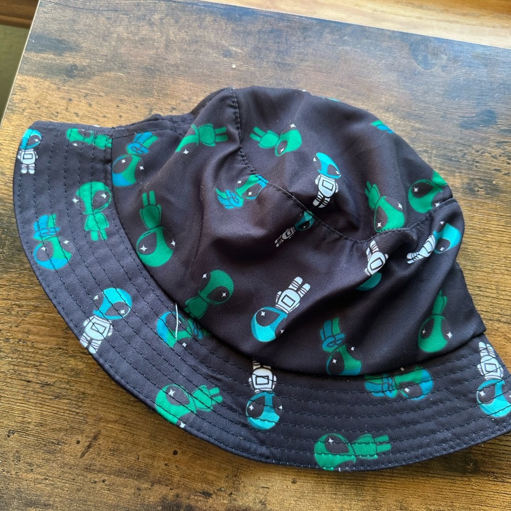 Alien Bucket Hat